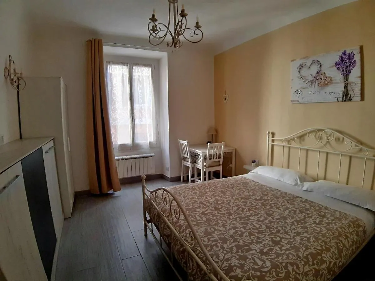 Bed and Breakfast A Due Passi Da Génova 0*,