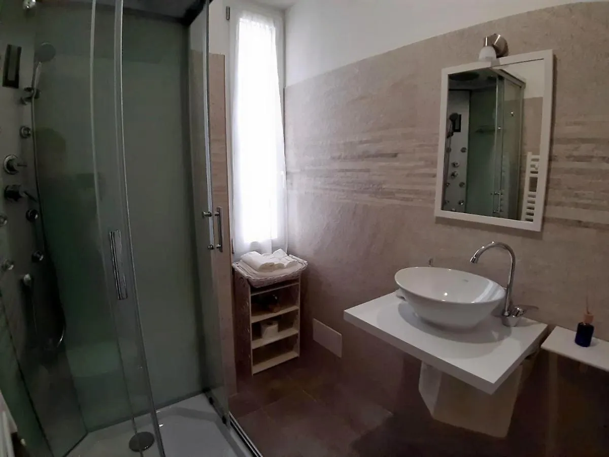 Bed and Breakfast A Due Passi Da Génova 0*,